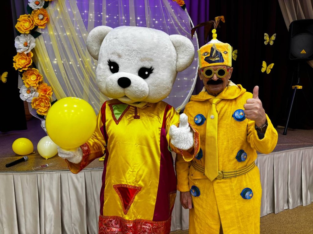 Желтая вечеринка.jpg