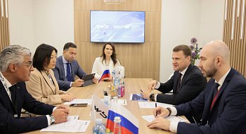 img-1
