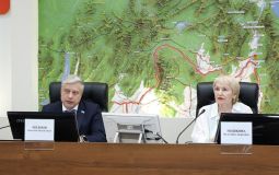 Поддержку коренных малочисленных народов Севера обсудили в краевой Закдуме