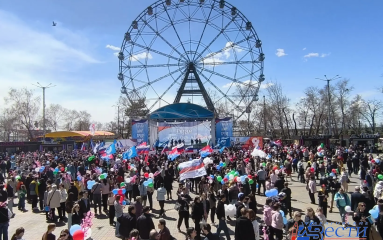 На набережной Амура хабаровчане и гости города отметили Первомай
