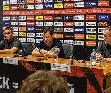 img-1