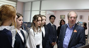 img-1