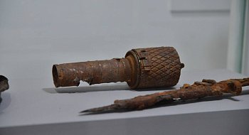img-1
