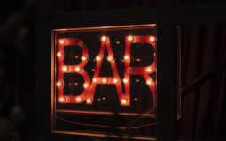 Вывески на иностранных языках постепенно исчезнут в Хабаровске