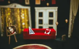 Фарс с глубоким смыслом представит своим зрителям ХМТ 18 и 19 апреля