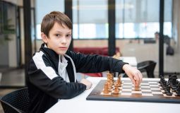 Чемпион мира по шахматам из Хабаровска вошел в программу поддержки