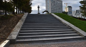 img-1
