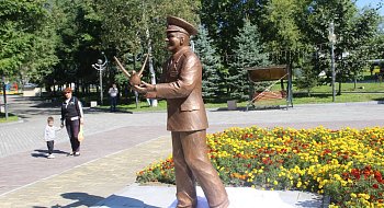 img-1