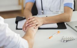 Почти на 17% выросла за год удовлетворенность населения медицинской помощью